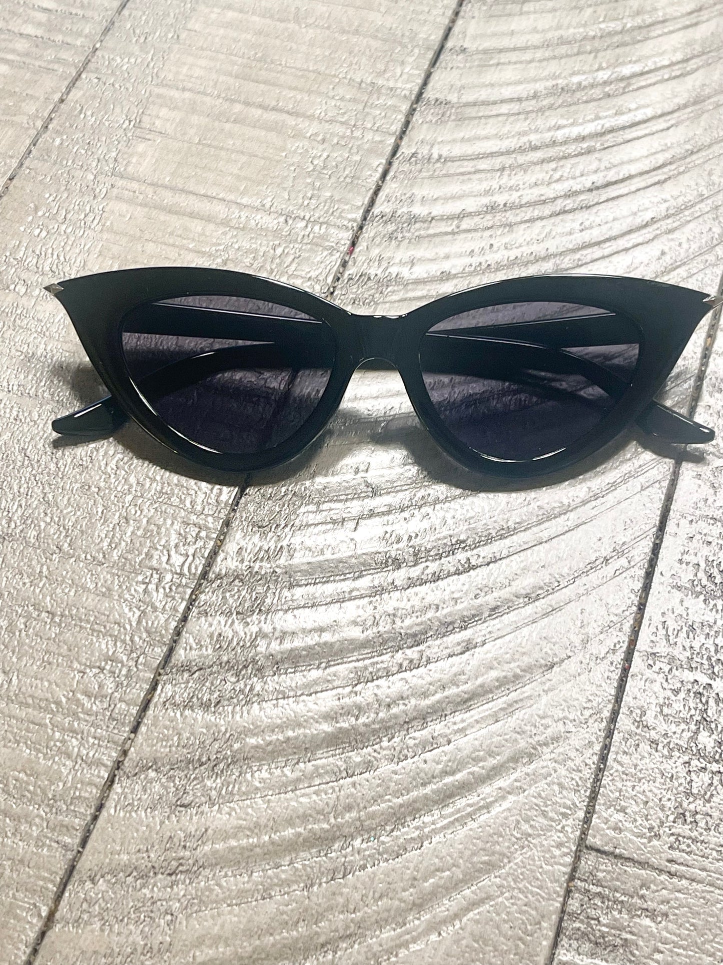 Trendy Spike Triangle Cat Eye Sunglasses