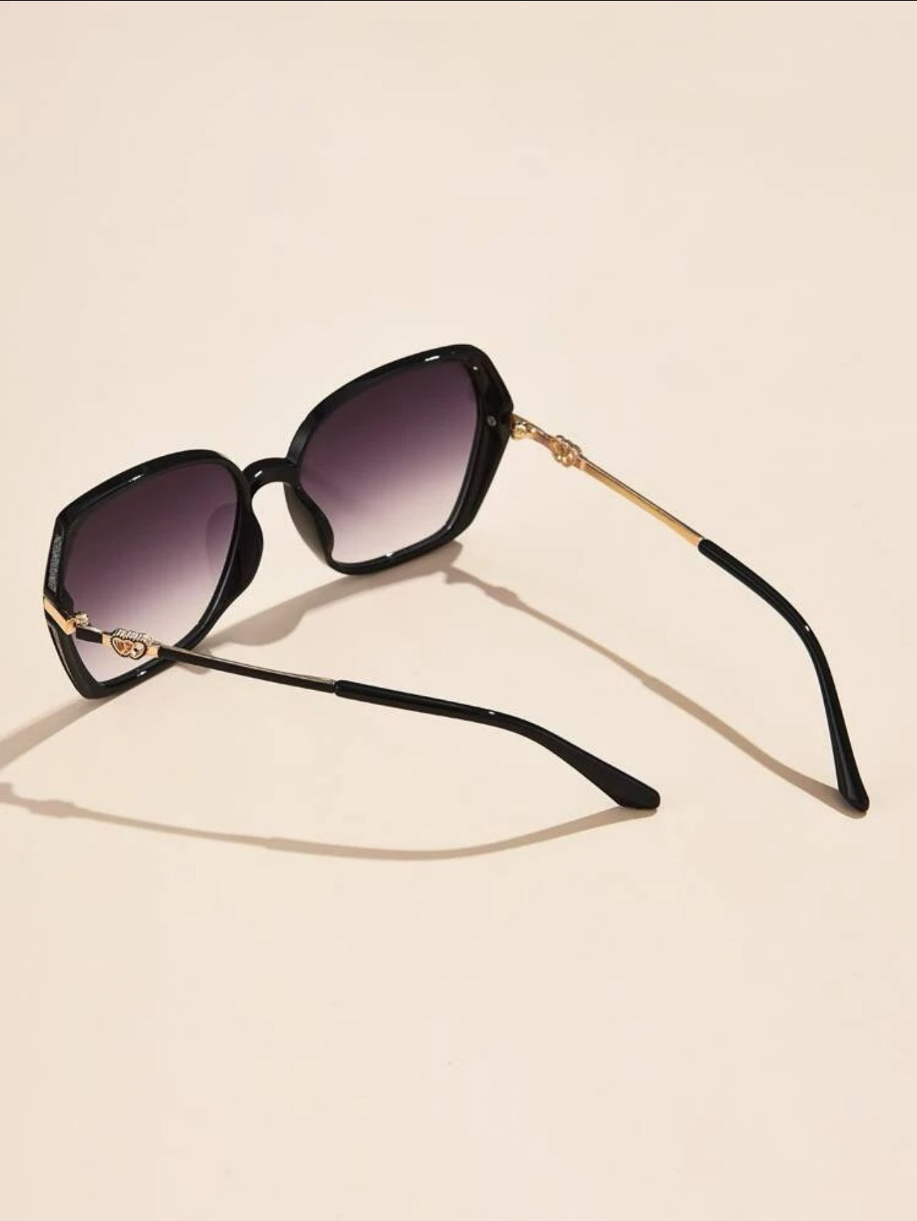 Elegant Square Shaped Rhinestone Embellished Sunglasses